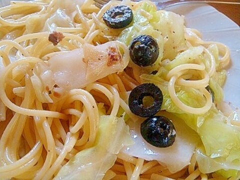 簡単!ブラックオリーブが主役のパスタ